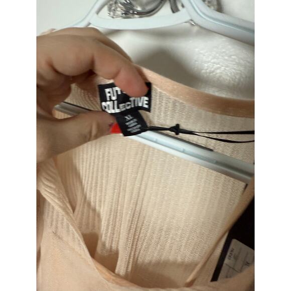 Future Collective Pleated Flowy Boho Sheer Stretch Peach Pink Mini Dress NEW XL - Picture 6 of 6